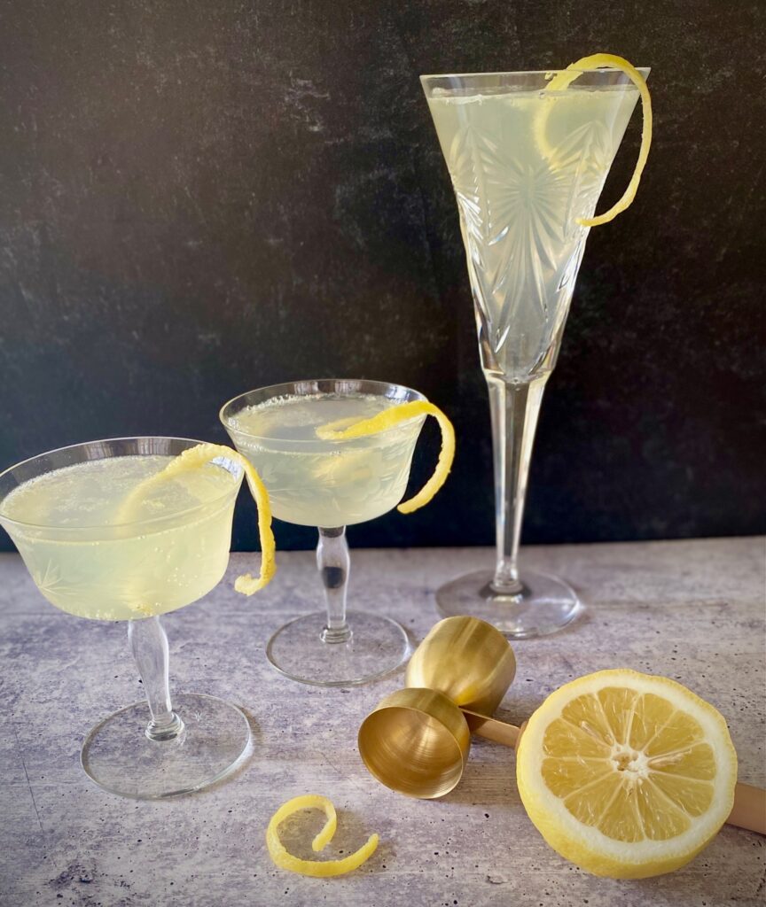 Gin Champagne Lemon cocktails
