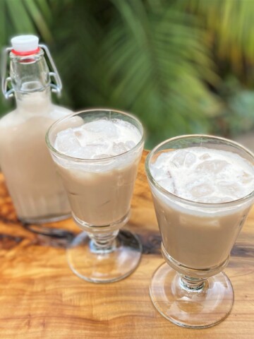 2 glasses and jar of Irish cream