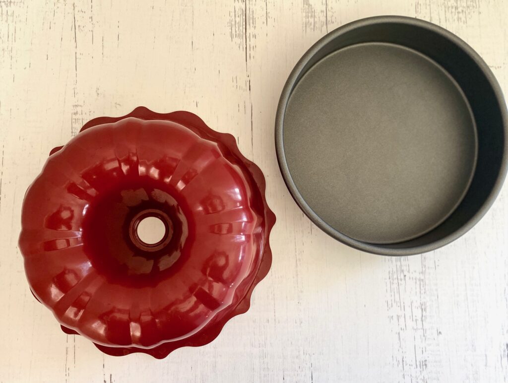 bundt pan and 9-inch round pan