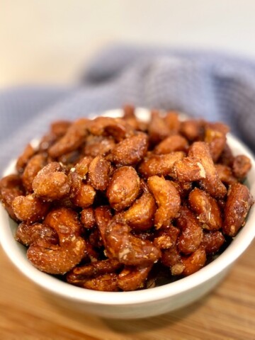 Honey Roasted Cashews in bowl