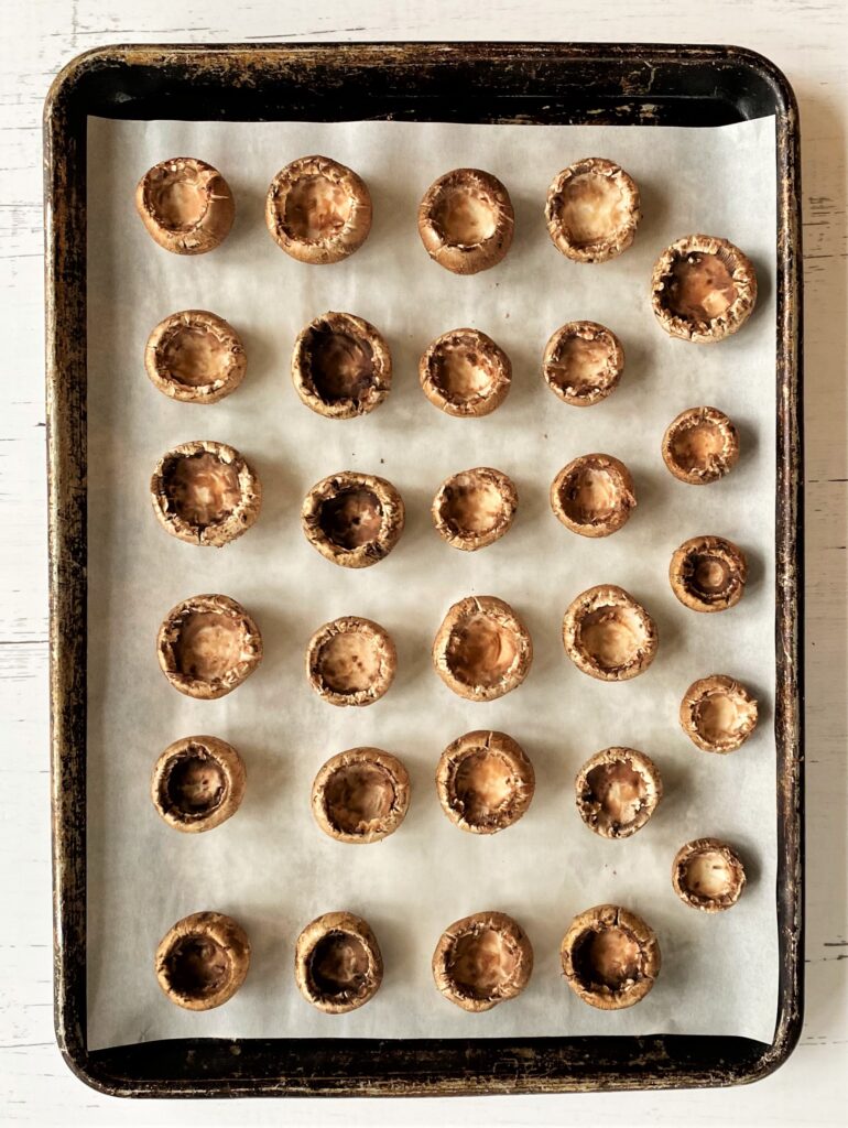Parchment liner for mushrooms
