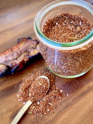 dry rib rub with spoon