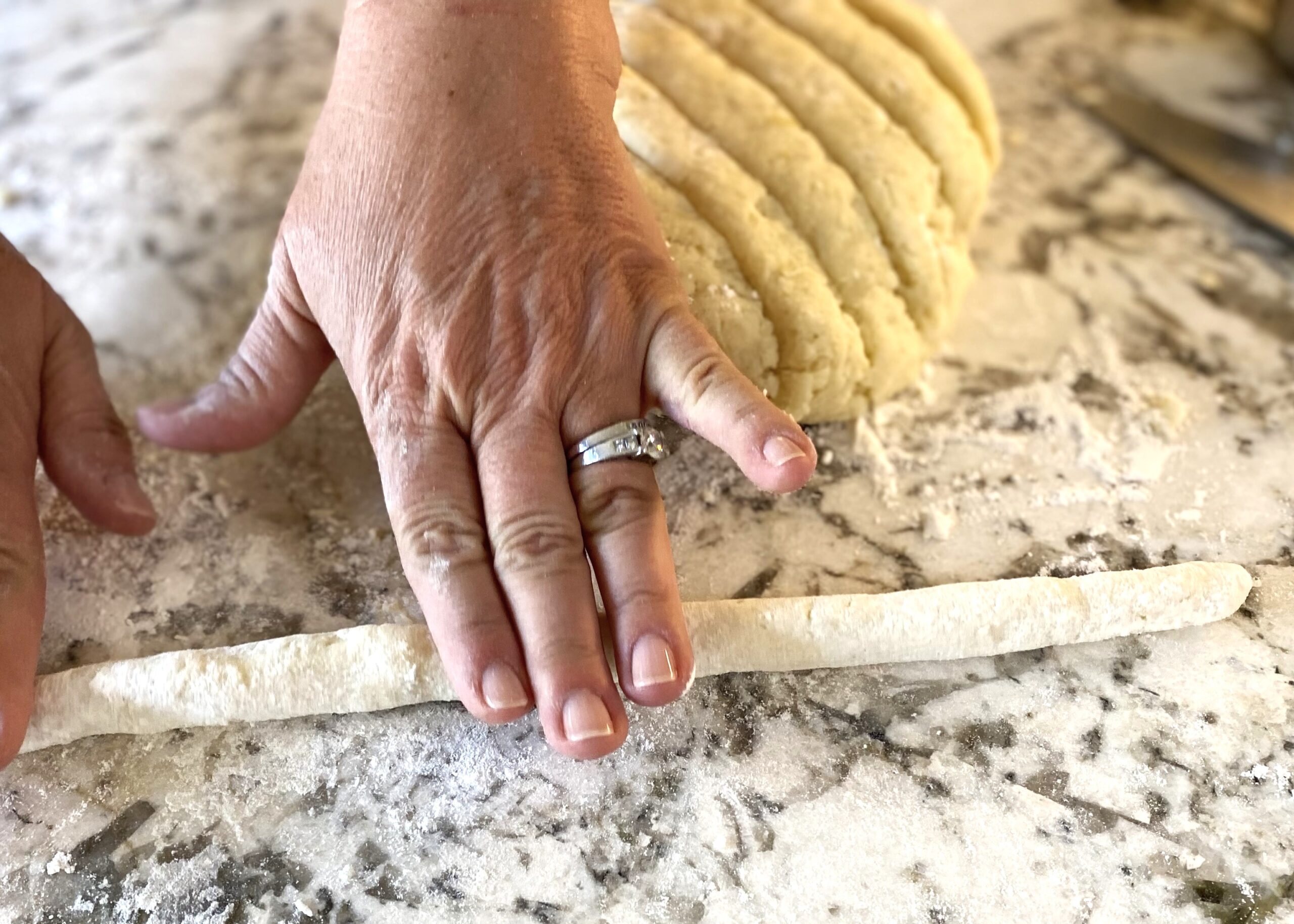 Roll gnocchi into round logs