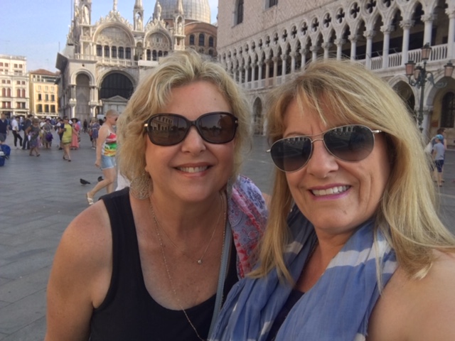 2 women in Venice Italy