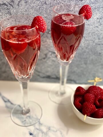 2 Kir Royale cocktails
