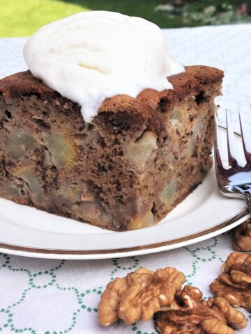Pear and Walnut Cake