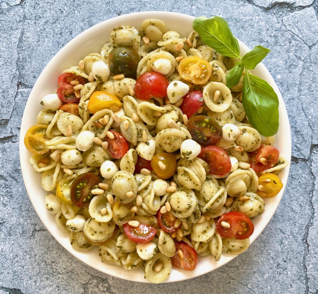 pesto pasta bowl