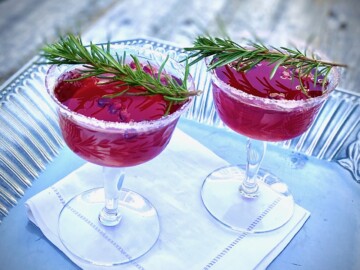 2 garnished pom drinks