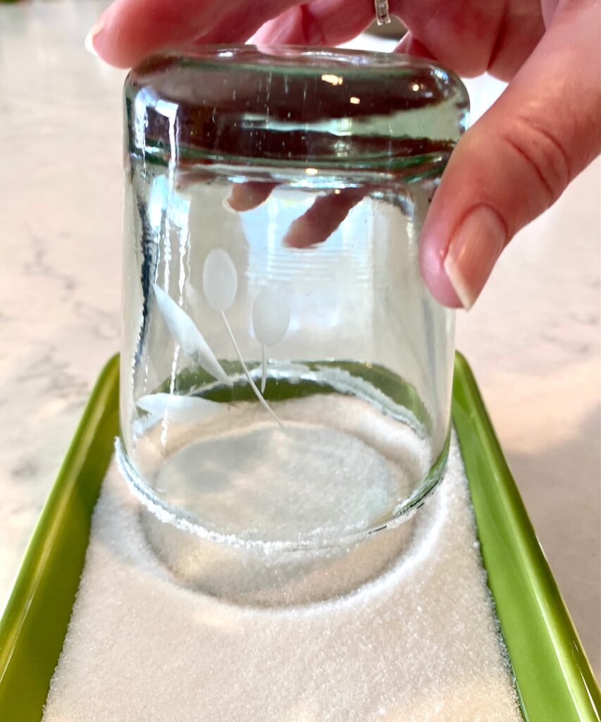 Sugaring a drinking glass